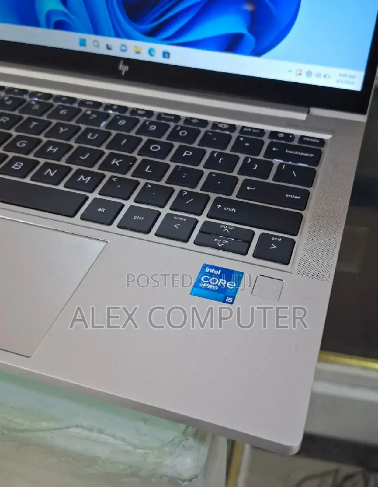 New Laptop HP EliteBook 830 G8 8GB Intel Core I5 SSD 512GB
