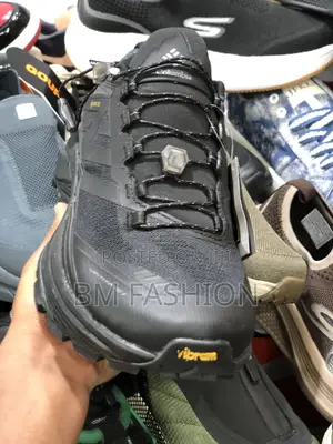 Columbia High Quality Sport and Casual Senaker