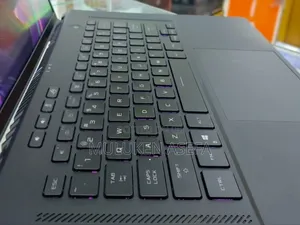 New Laptop Asus ROG Zephyrus G15 16GB AMD Ryzen 9 SSD 1T