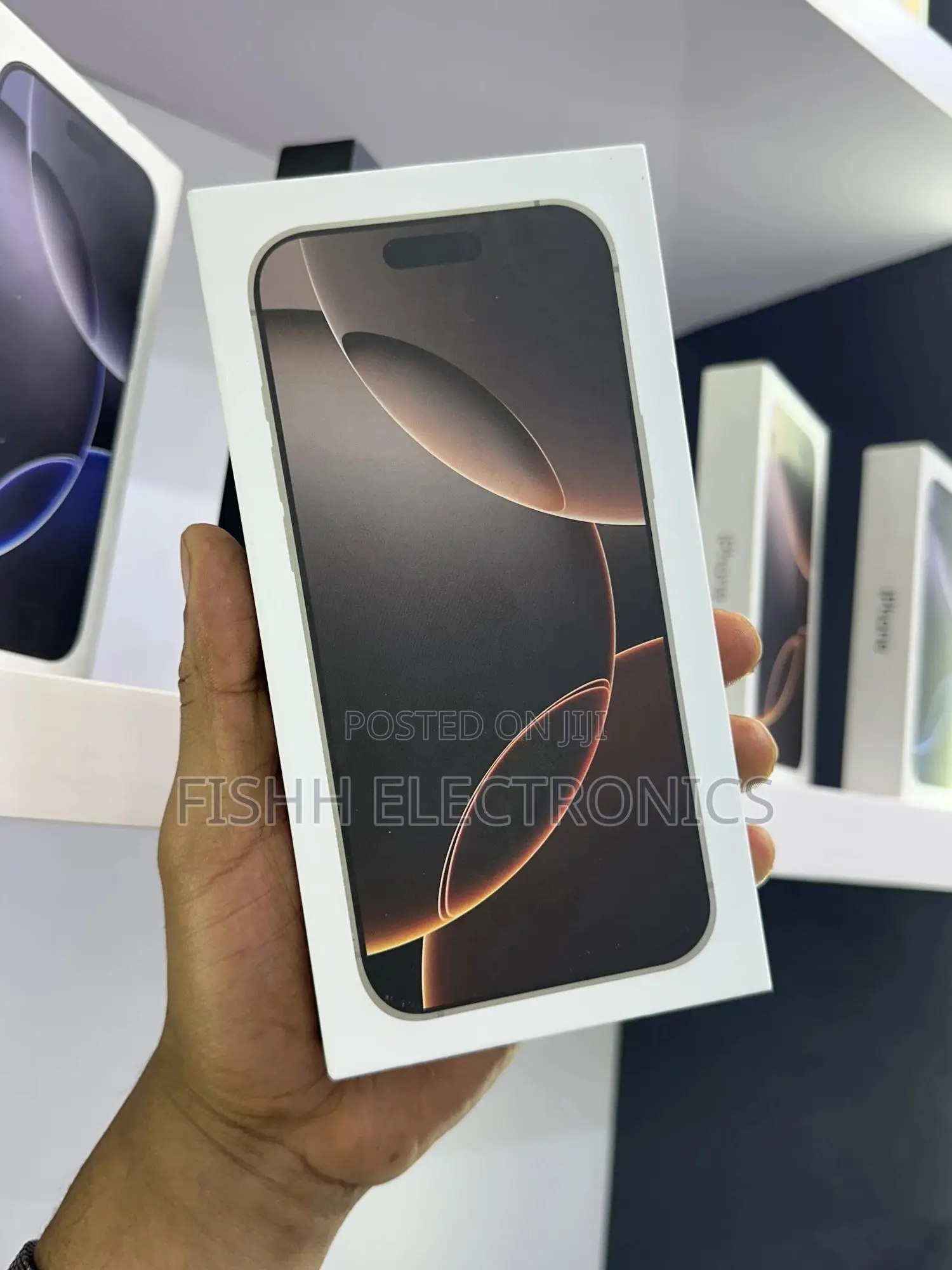 New Apple iPhone 16 Pro 256 GB Gold