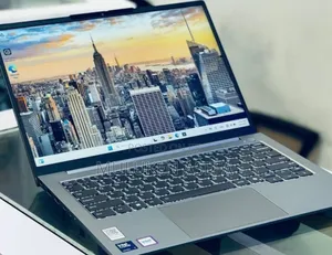 Photo - New Laptop Lenovo ThinkPad X1 Carbon 16GB Intel Core Ultra 7 SSD 512GB