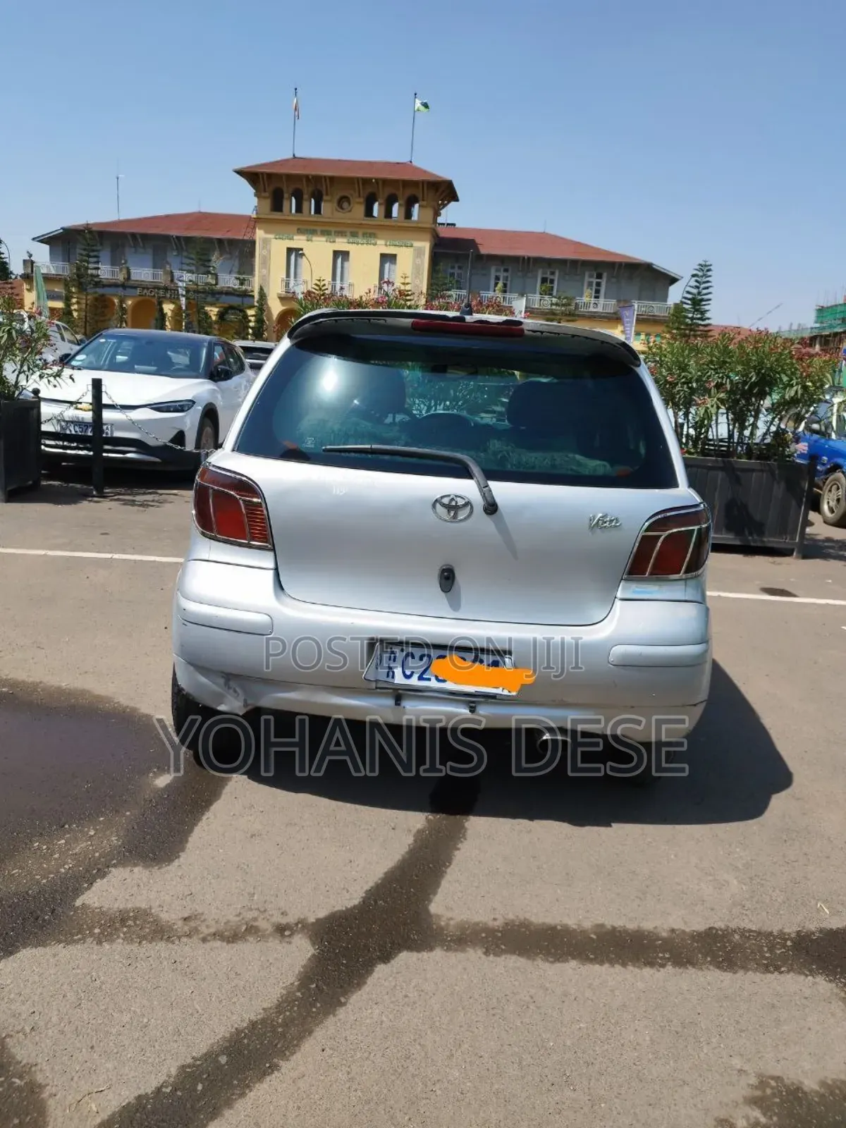 Toyota Vitz 2004 Silver