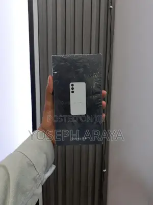 Photo - New Samsung Galaxy S24 Plus 256 GB White