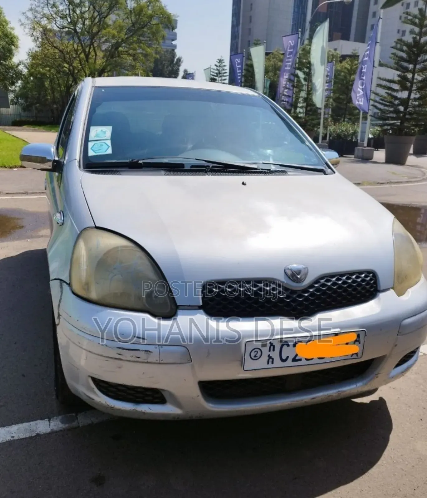 Toyota Vitz 2004 Silver