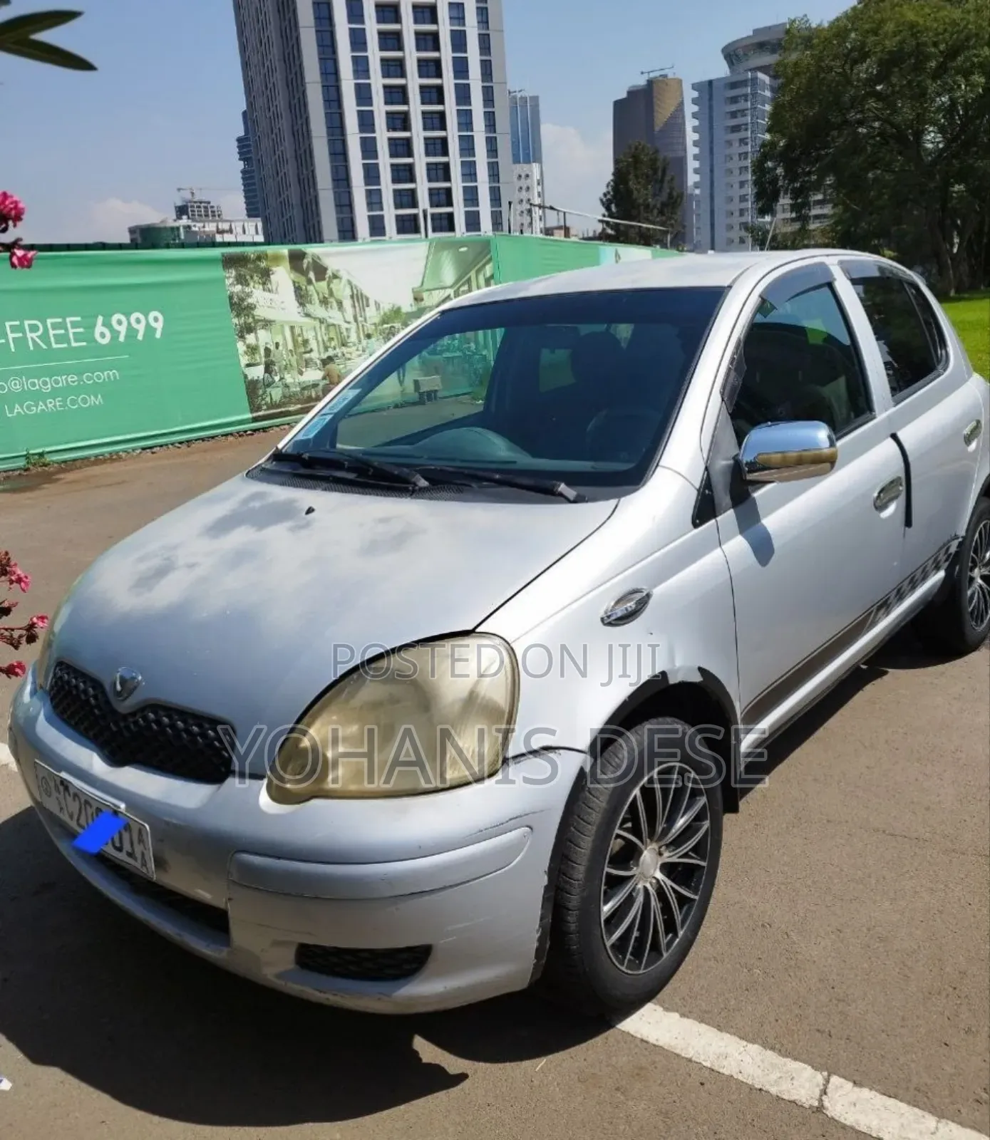 Toyota Vitz 2004 Silver