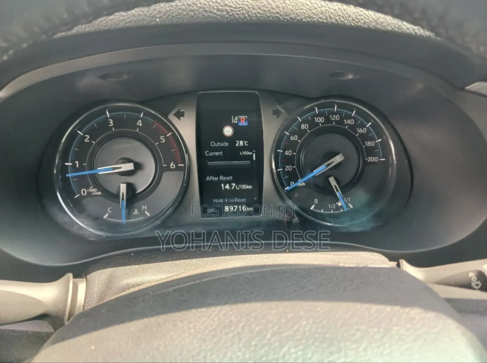 Toyota Hilux 2023 Gray