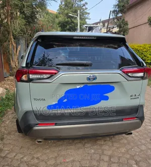 Toyota RAV4 2024 Blue