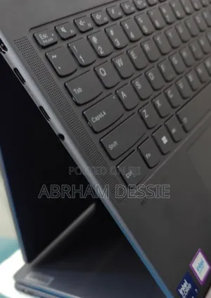 New Laptop Lenovo IdeaPad Yoga 13 16GB Intel Core Ultra 7 SSD 1T