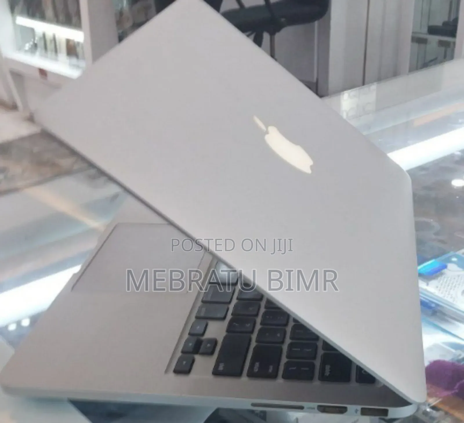 New Laptop Apple MacBook Pro 2015 16GB Intel Core I5 SSD 512GB