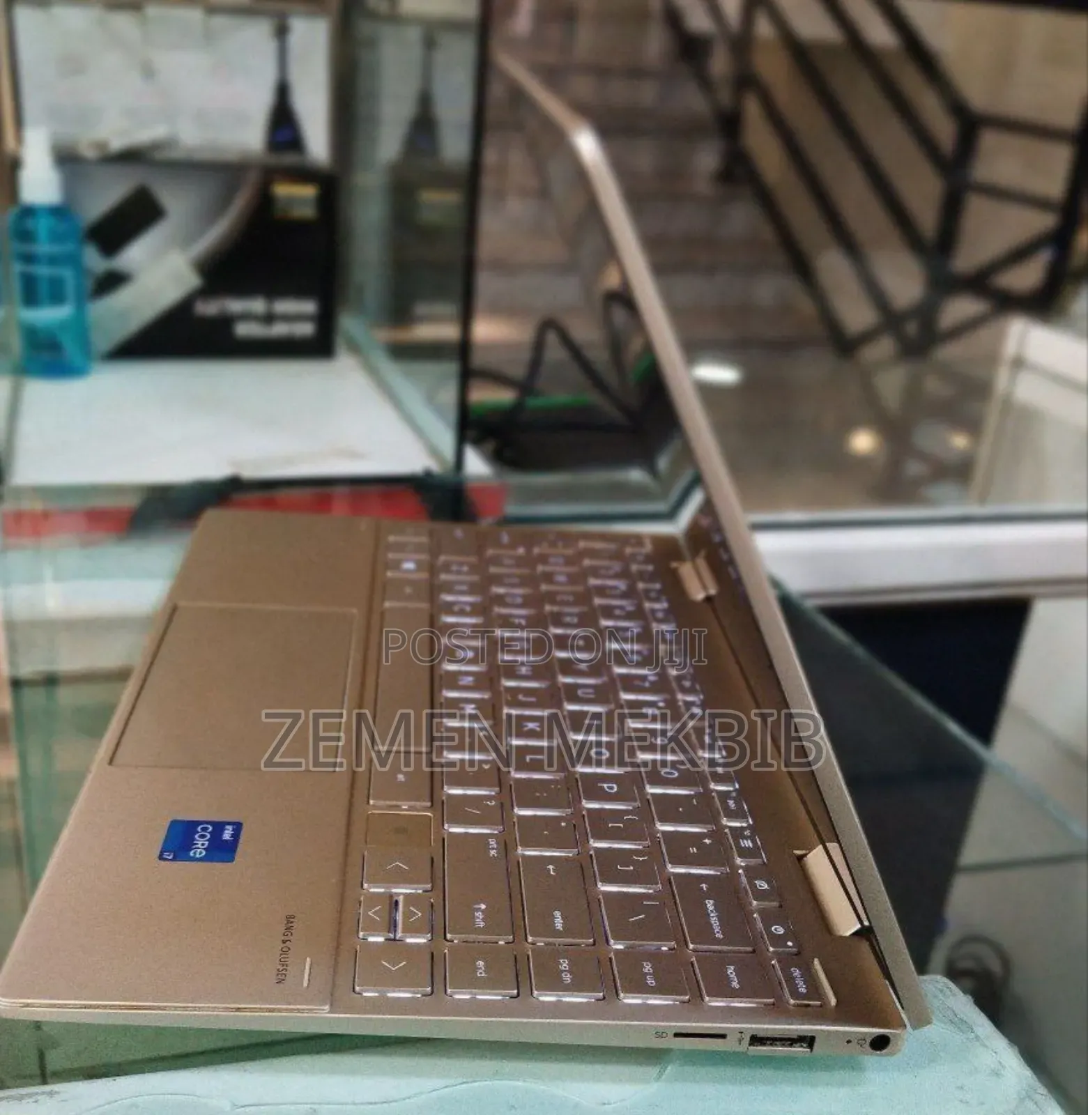 New Laptop HP Envy X360 8GB Intel Core I7 SSD 1T