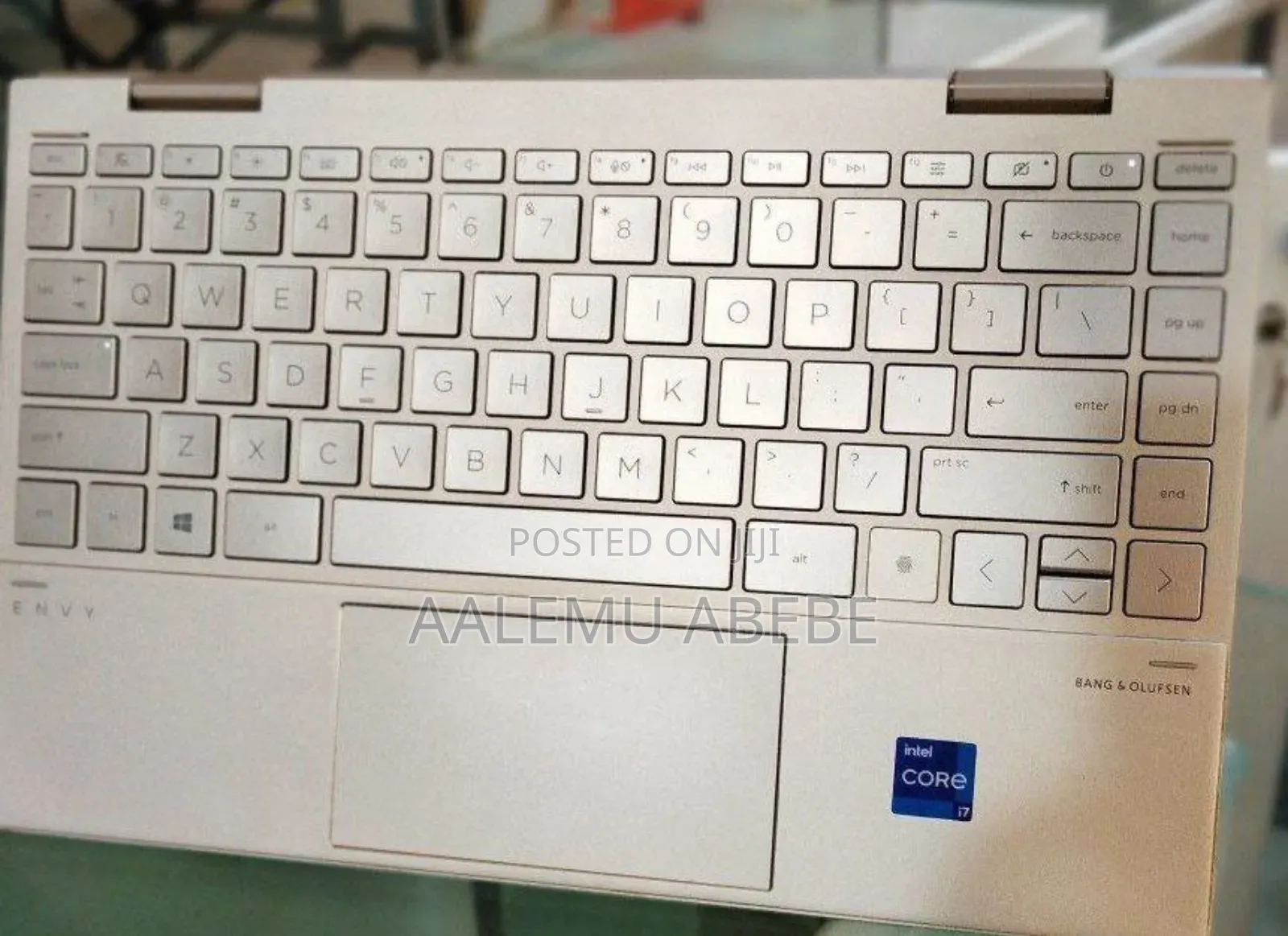 New Laptop HP Envy X360 8GB Intel Core I7 SSD 1T