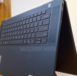 Photo - New Laptop Dell Inspiron 16 5620 16GB Intel Core I7 SSD 1T