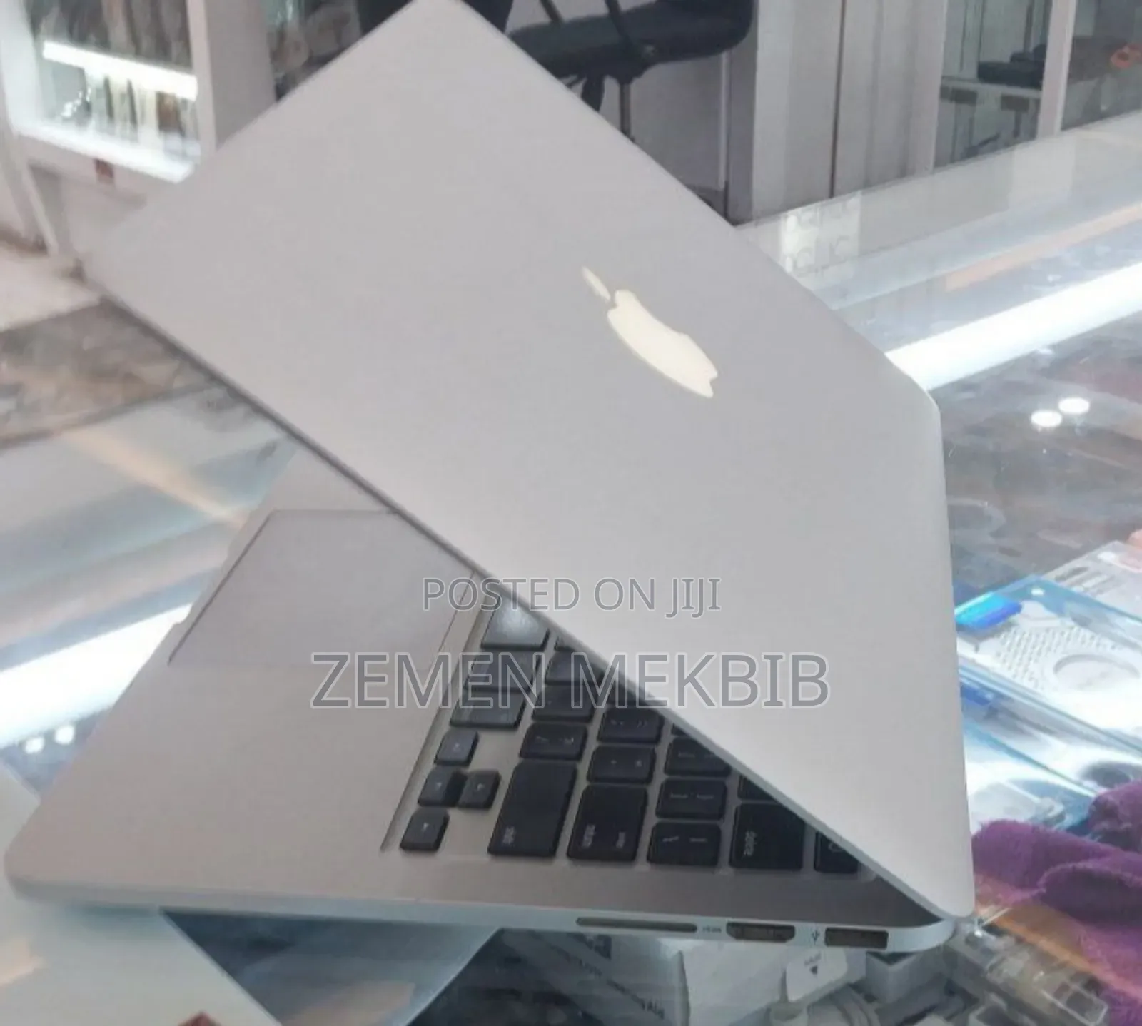 New Laptop Apple MacBook Pro 2015 16GB Intel Core I5 SSD 512GB