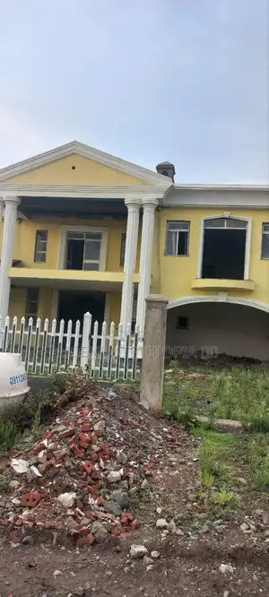 3bdrm House in Ccd Real State, Yeka for sale