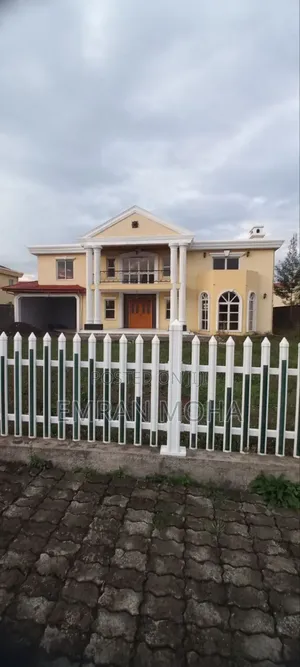 3bdrm House in Ccd Real State, Yeka for sale