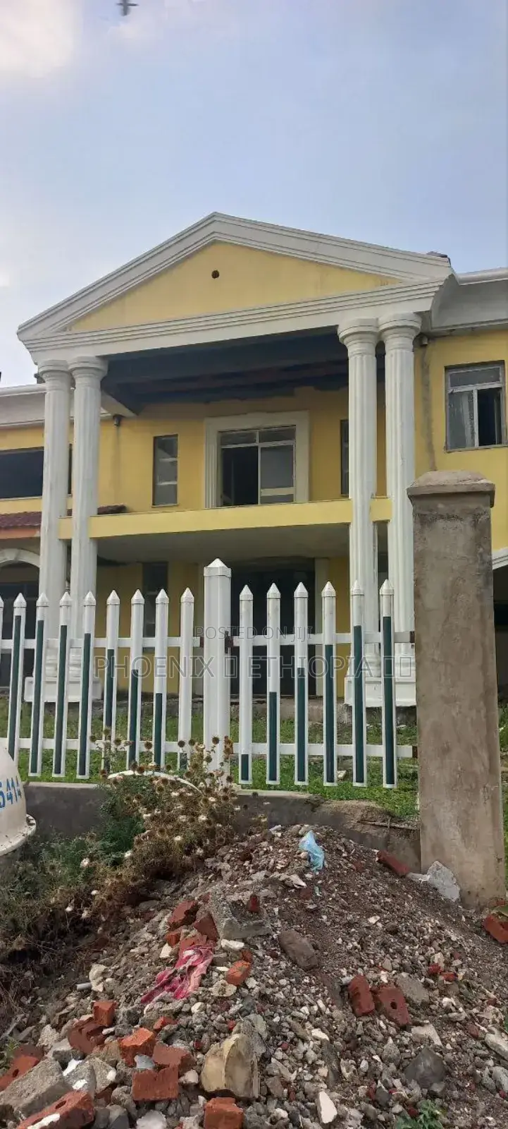 3bdrm House in Ccd Real State, Yeka for sale