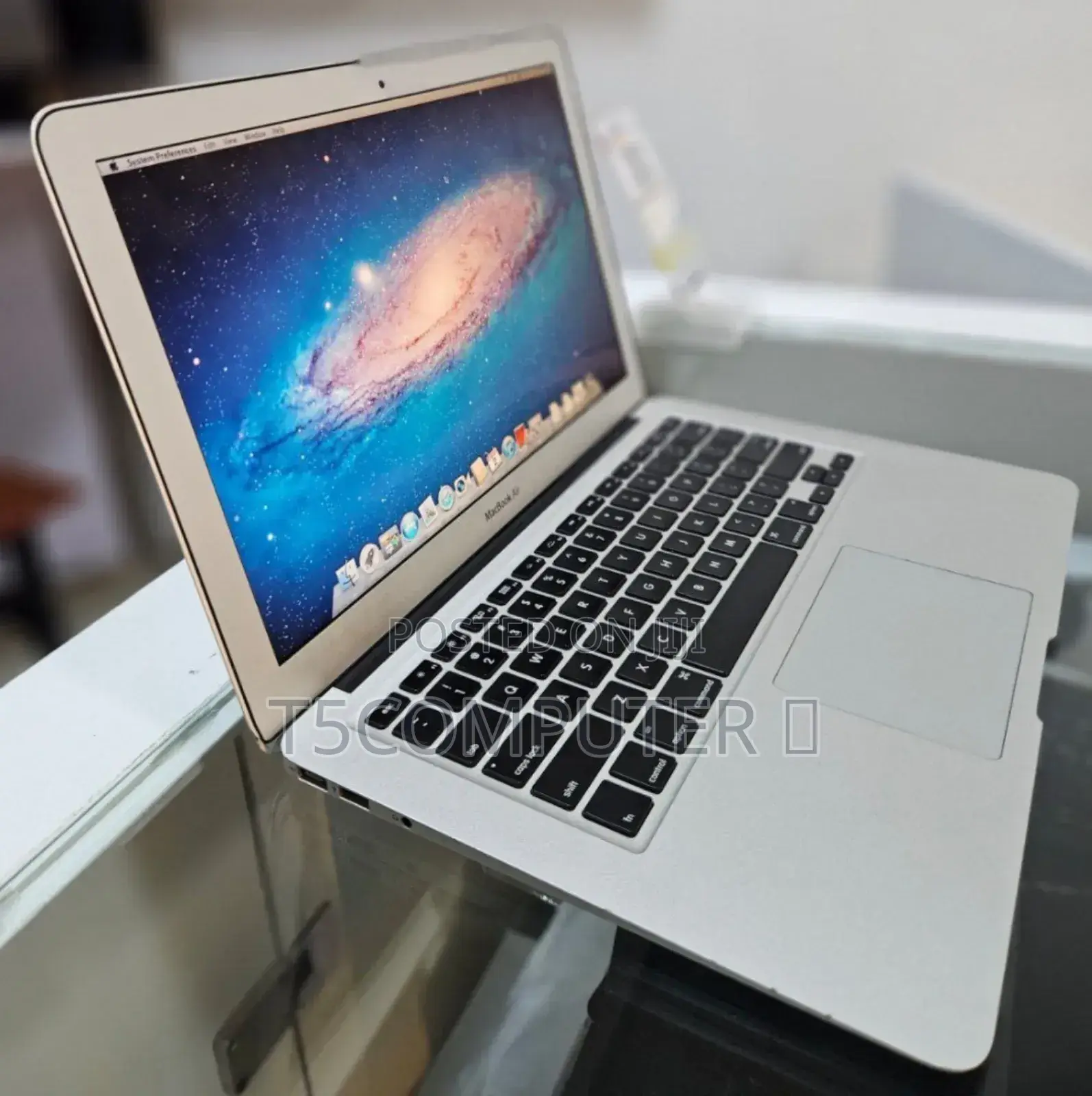 New Laptop Apple MacBook Air 2011 4GB Intel Core I5 SSD 128GB