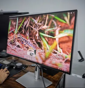 Photo - Monitor U2723qe, 27 Inch at Index1997