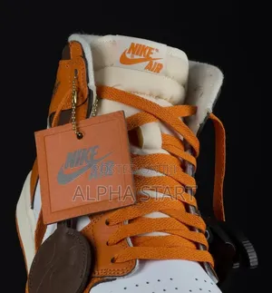 Air Jordan 1 Retro High Og “Starfish” Men’S Shoes