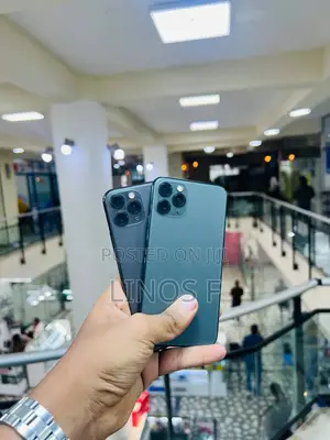 Photo - Apple iPhone 11 Pro 64 GB Gray