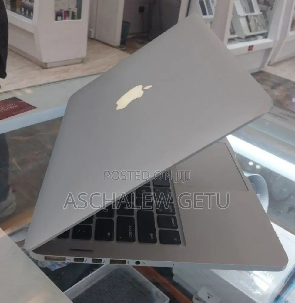 New Laptop Apple MacBook Pro 2015 16GB Intel Core I5 SSD 512GB