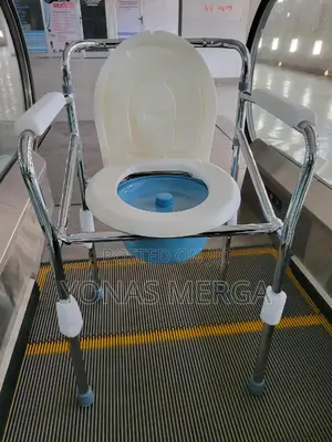 Photo - Toilet Chair5𤳙foldable Seat Removal Potty商٥toilet Chair