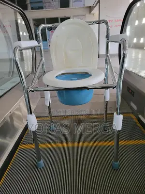 Photo - Toilet Bucket Shower Chairß臥toilet Seat雨toilet Chair White