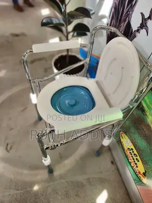 Photo - Commode Chair沒事commode Chair呴蓱commode Chair䐭於commode Chair