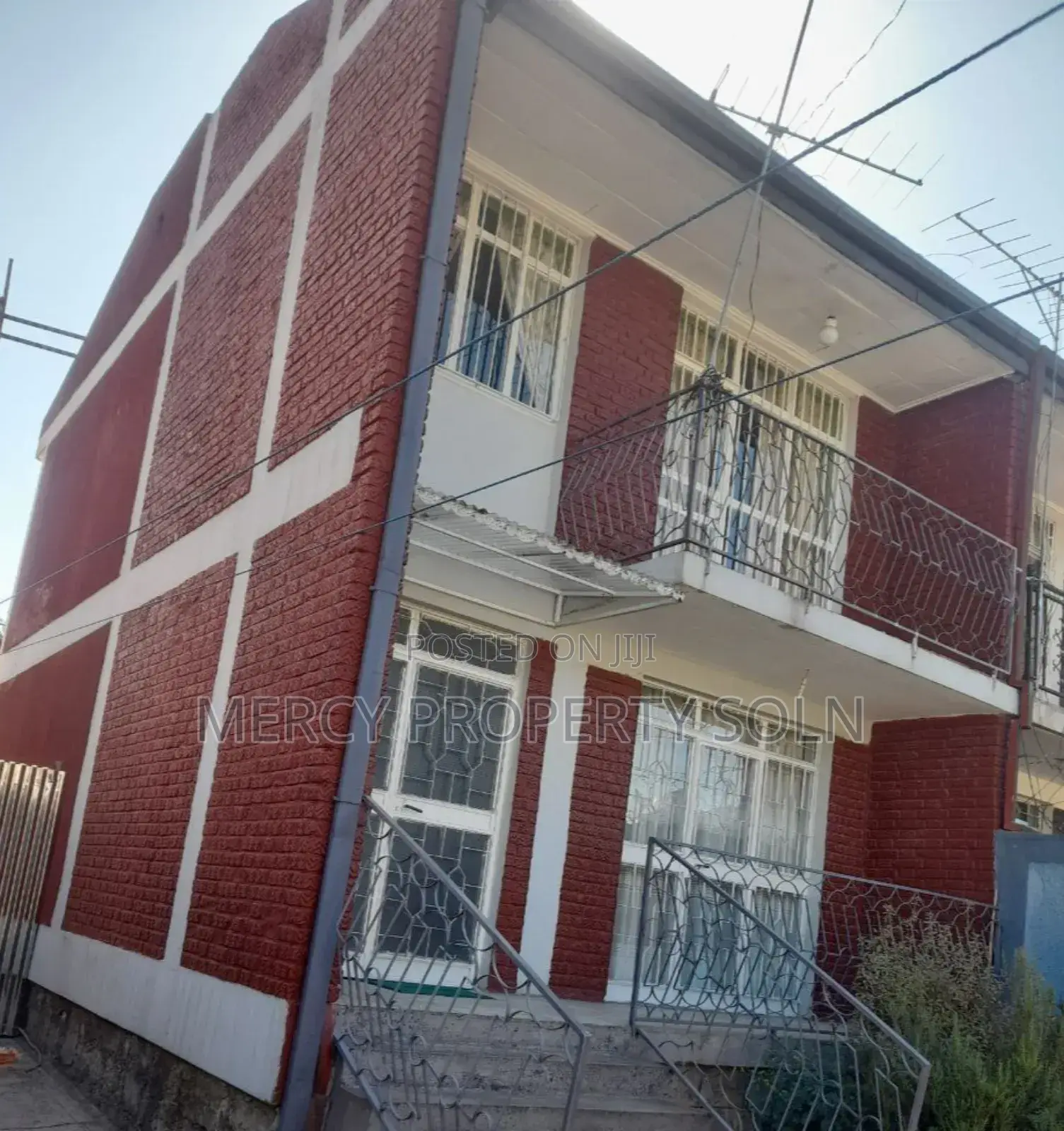 Furnished 5bdrm House in Bole for sale