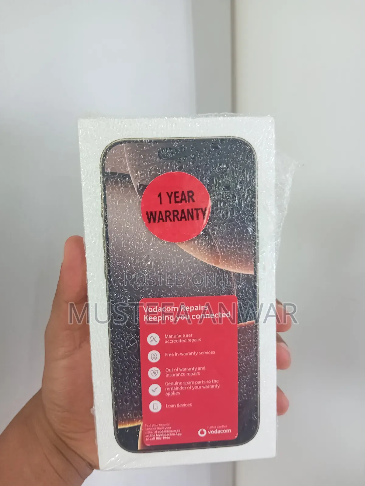 New Apple iPhone 16 Pro Max 256 GB Gold