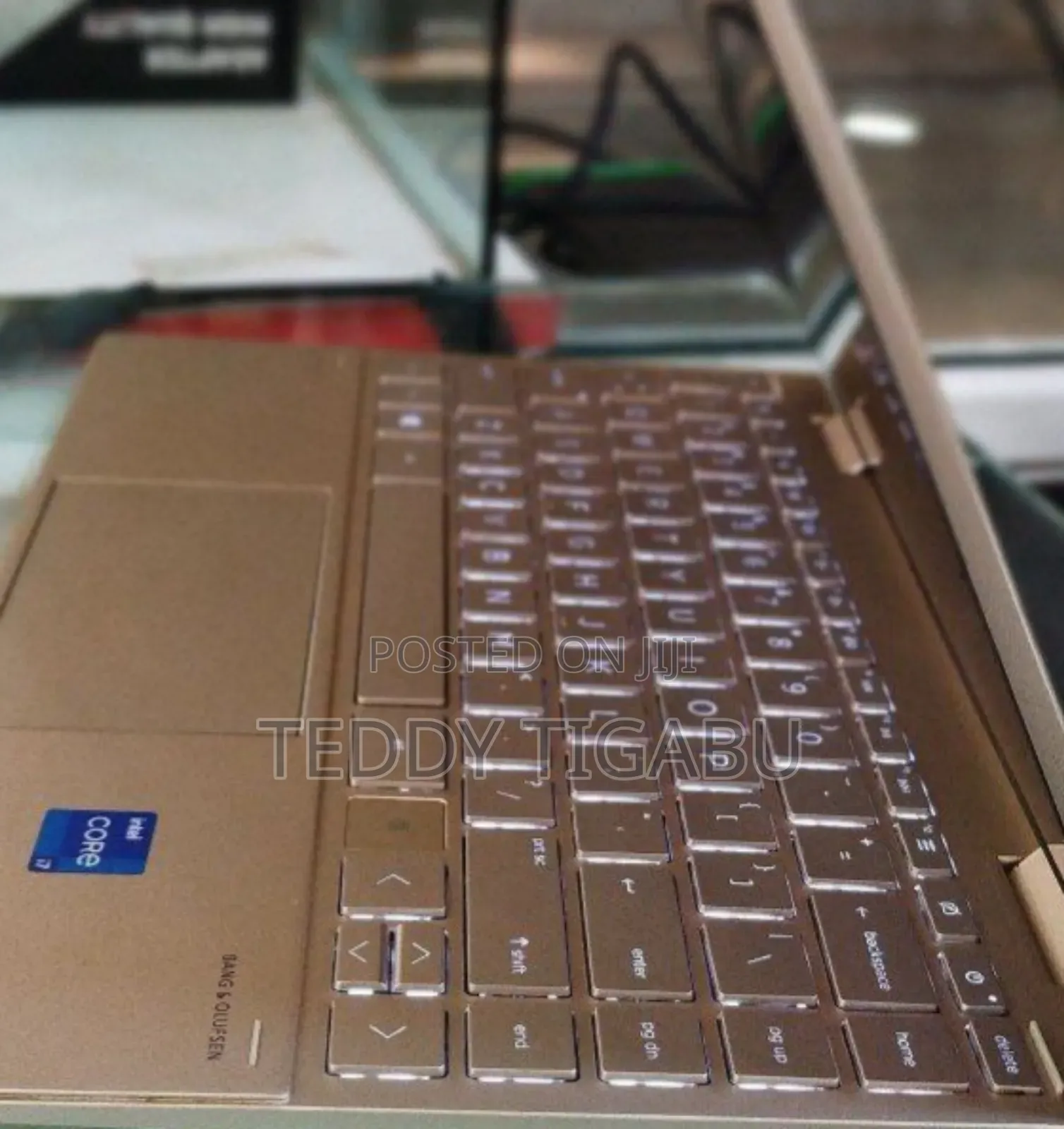 New Laptop HP Envy X360 8GB Intel Core I7 SSD 1T