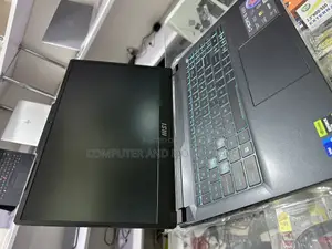 New Laptop MSI Cyborg 15 16GB Intel Core I7 HDD+SSD 512GB