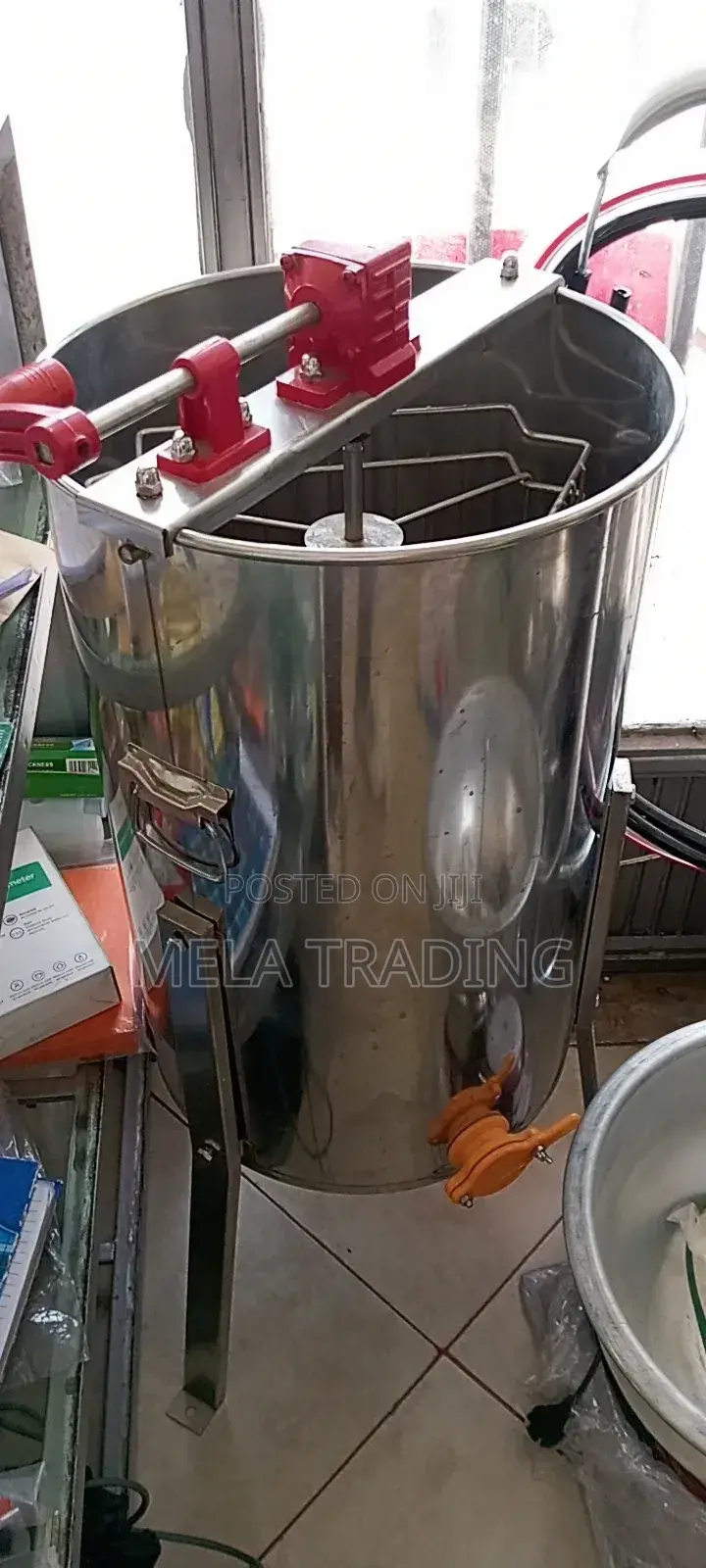 Honey Extractor
