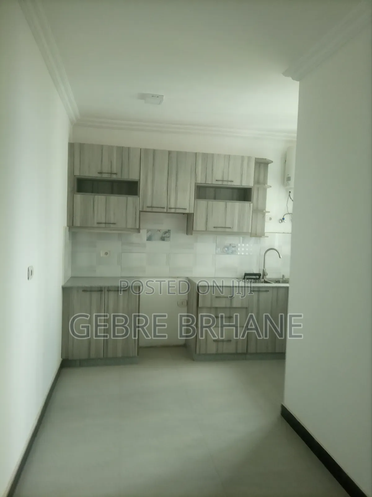 3bdrm Apartment in Apartment, Yeka for rent