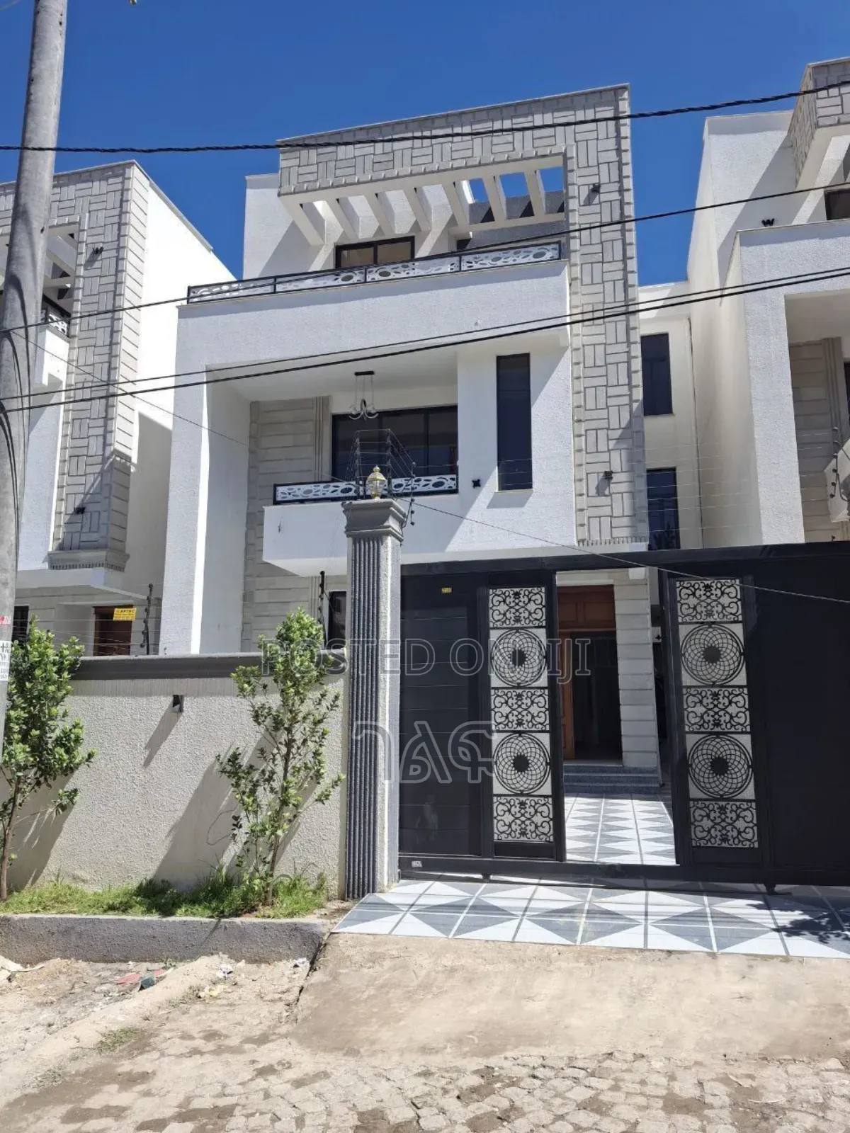 7bdrm House in የሚሸጥ G+2 

ዘመናዊ , Bole for sale