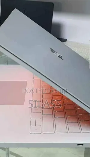 New Laptop Microsoft Surface Book 3 16GB Intel Core I7 SSD 256GB