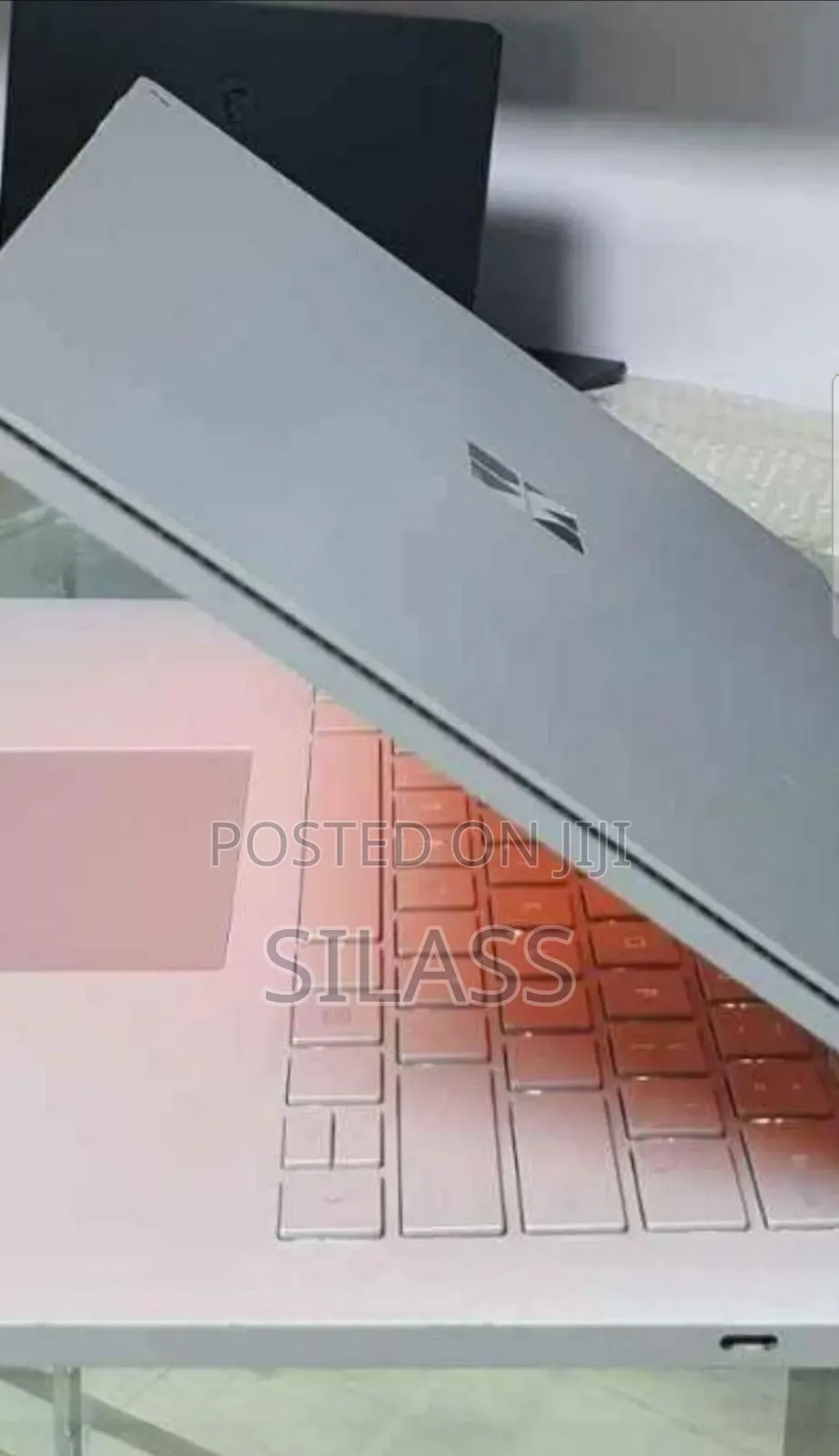 New Laptop Microsoft Surface Book 3 16GB Intel Core I7 SSD 256GB