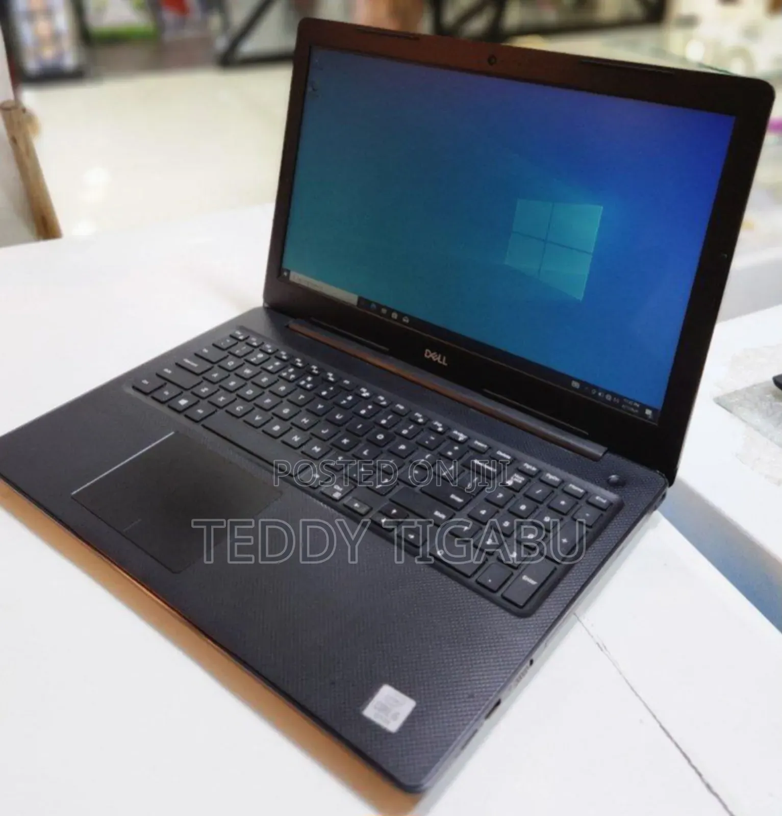 New Laptop Dell 8GB Intel Core I5 SSD 1T