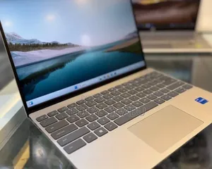 Photo - New Laptop Dell 16GB Intel Core I5 SSD 512GB