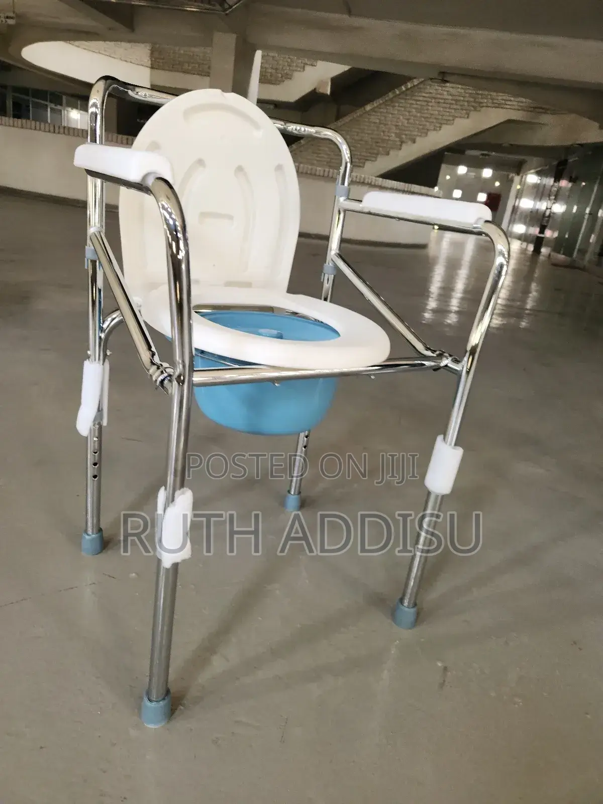 Toilet Chair想像commode Chair桴鞋commode Chair棵菜poty Chair New