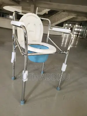 Photo - Toilet Chair想像commode Chair桴鞋commode Chair棵菜poty Chair New