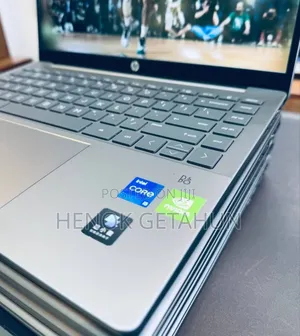 New Laptop HP Pavilion 15 16GB Qualcomm Snapdragon X Elite SSD 512GB