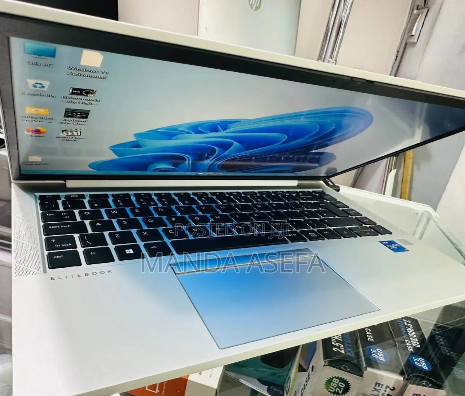 New Laptop HP EliteBook 830 G8 16GB Intel Core I7 SSD 512GB