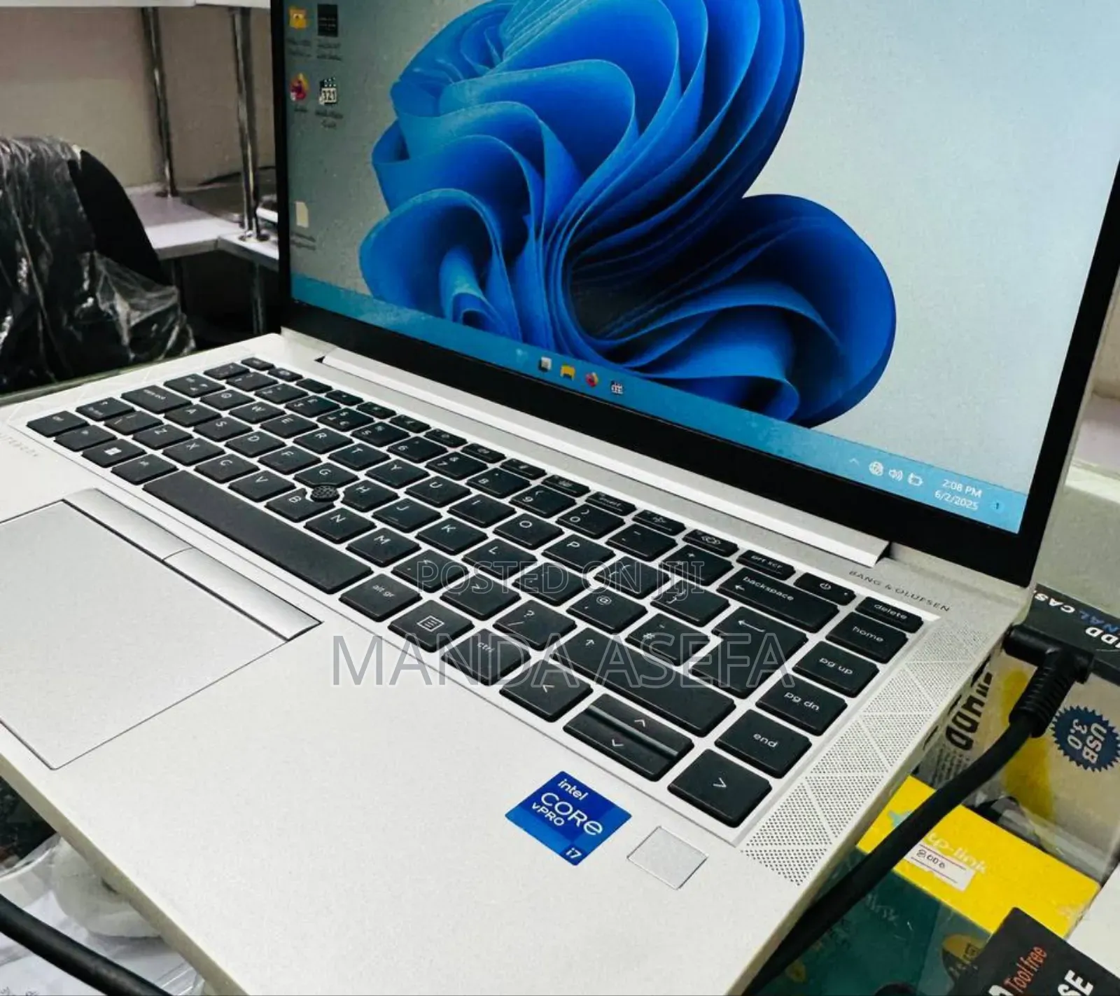 New Laptop HP EliteBook 830 G8 16GB Intel Core I7 SSD 512GB