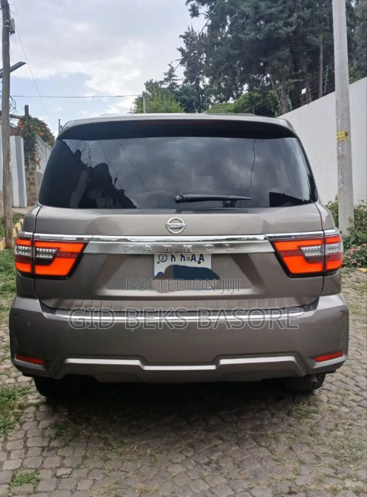 Nissan Patrol 2016 Brown