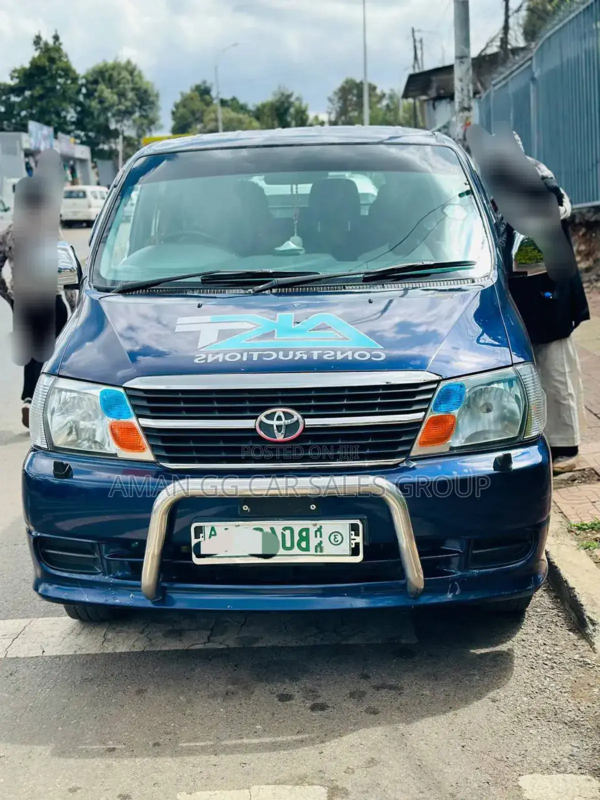 Toyota HiAce 2011 Blue