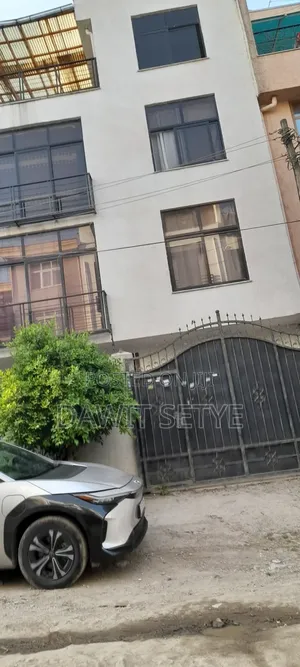 Furnished 4bdrm Villa in Unique Property, Yeka for sale