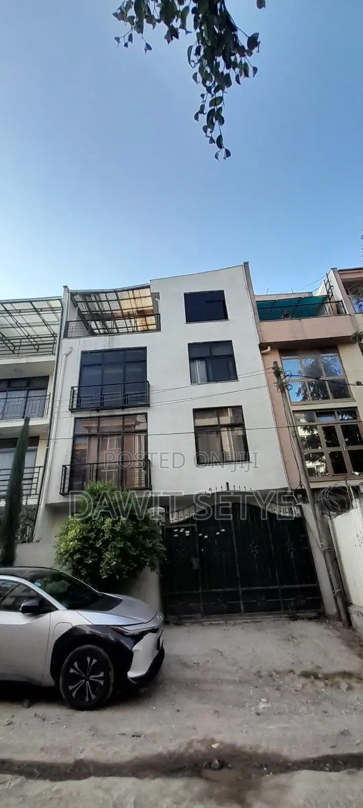 Furnished 4bdrm Villa in Unique Property, Yeka for sale