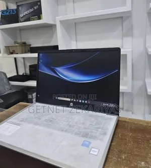 New Laptop HP EliteBook 840 10 12GB Intel Core I3 SSD 512GB