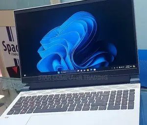 New Laptop Dell G15 5511 16GB AMD Ryzen 5 SSD 512GB